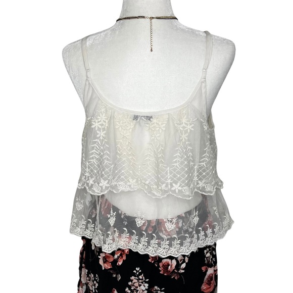 ❌SOLD❌ AEO Cami Tank Top Tiered Mesh Lace Embroidered Festival Off White Cream M - Picture 16 of 17